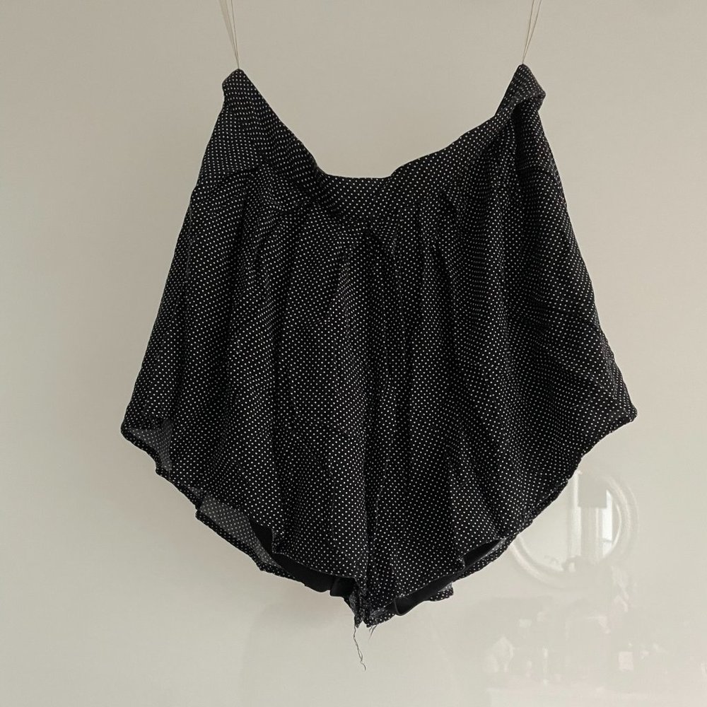 Loved, In Great Condition, Blush Polka Dot Shorts Size M